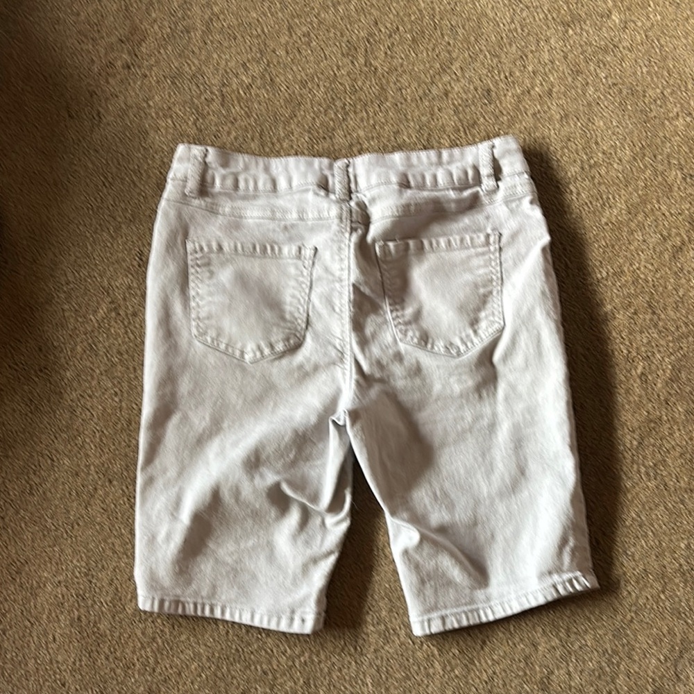 Women's Jean Shorts in Cream size 6 - Picture 2 of 3